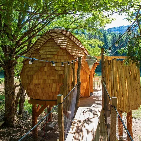 Hébergement de vacances La Pomme De Pin Perchée, Romantique Pour 2 Autrans-Meaudre-en-Vercors