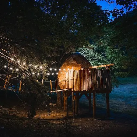 La Pomme De Pin Perchee, Romantique Pour 2 Autrans